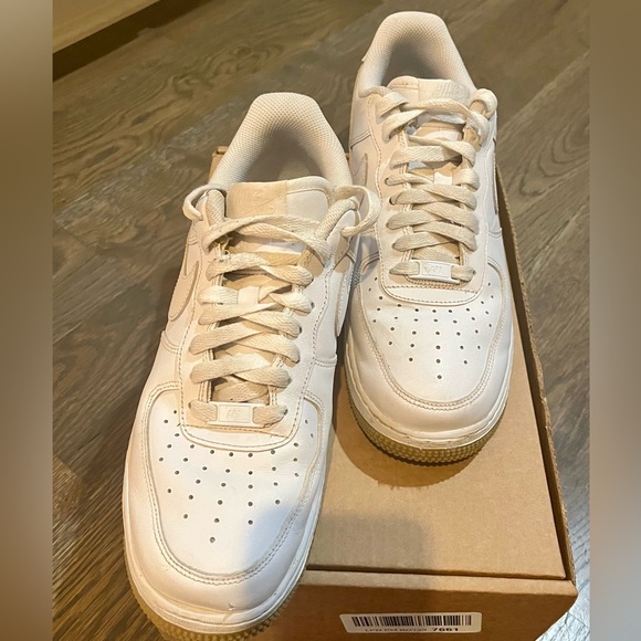 Nike Air Force 1 ‘07 (Men’s Size 8.5) - Picture 5 of 7